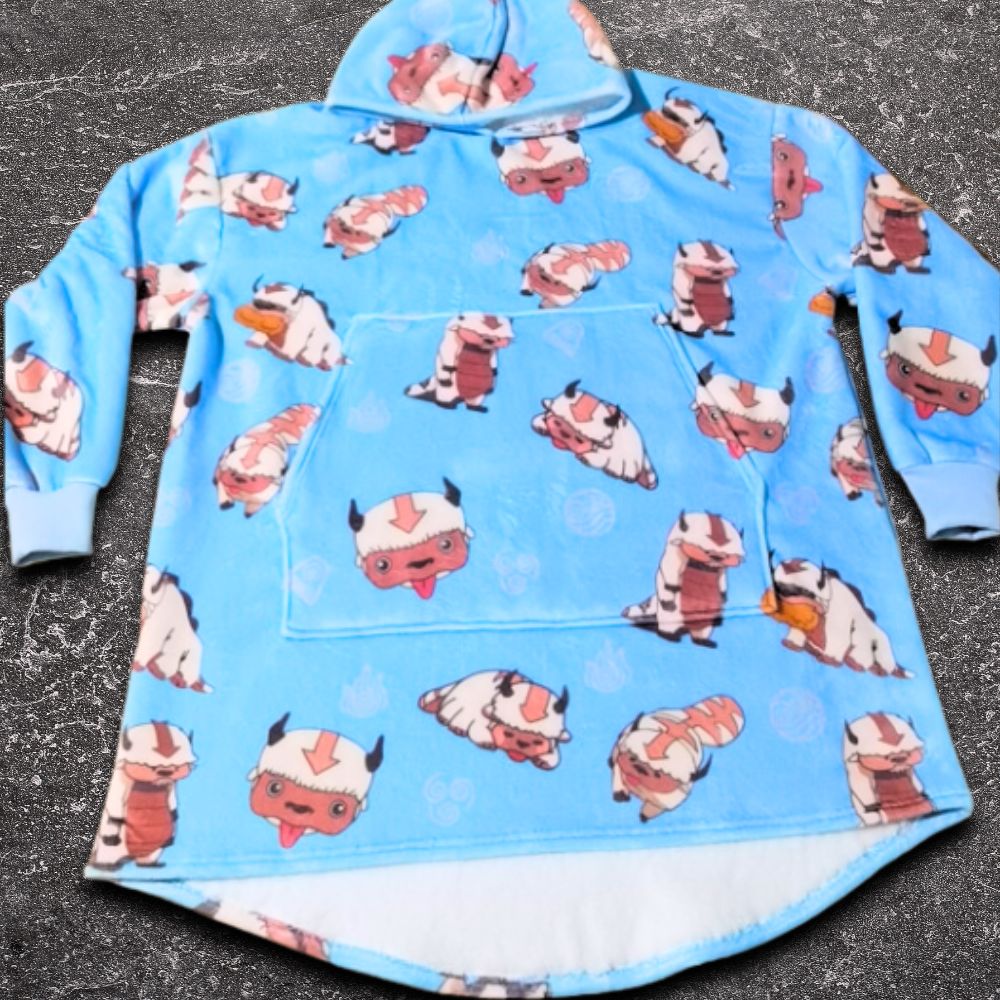 Alternative view of Flying Bison Hoodie Blanket