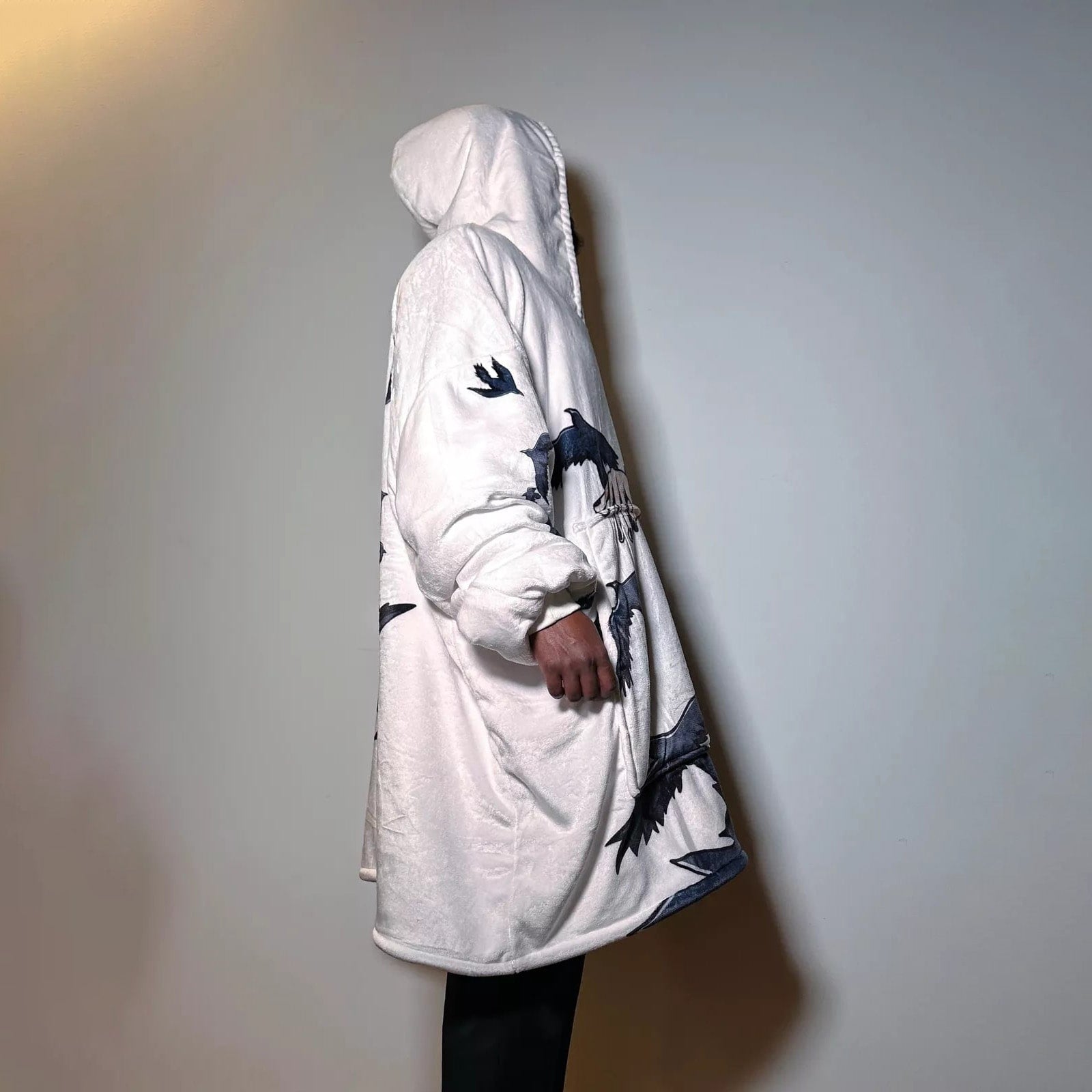 Alternative view of Genjutsu Reven Blanket Hoodie